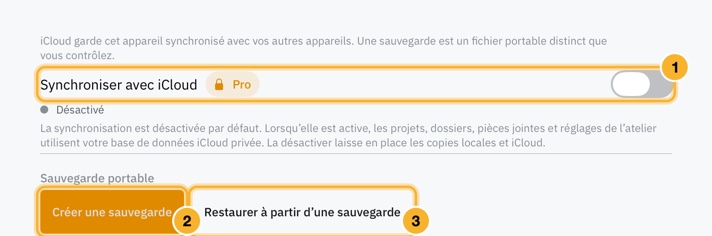 Réglages, Sauvegarde et iCloud. Un interrupteur Synchroniser avec iCloud se trouve au-dessus de deux boutons : Créer une sauvegarde et Restaurer à partir d’une sauvegarde.